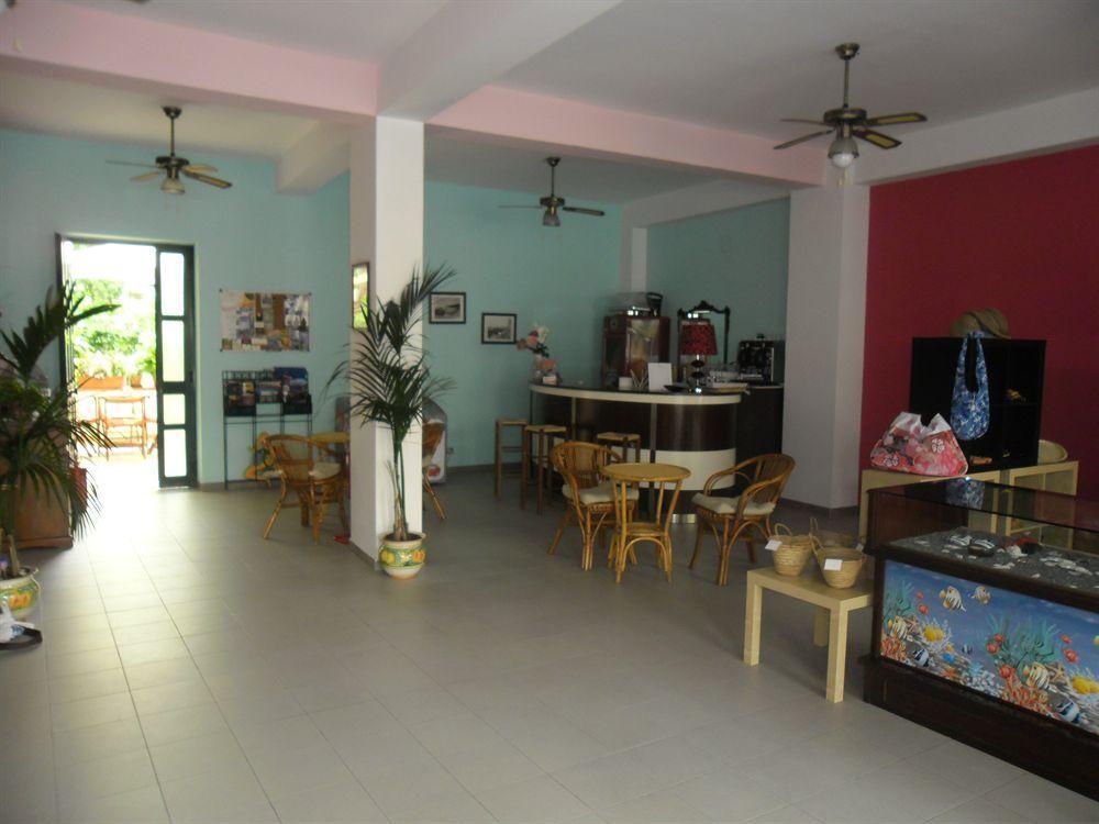 Hotel Donna Rosa SantʼAlessio Siculo Extérieur photo