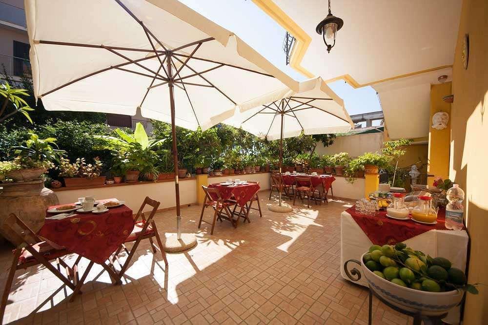 Hotel Donna Rosa SantʼAlessio Siculo Extérieur photo
